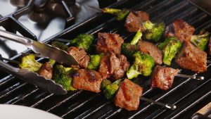 Broccoli and Beef Skewers with Soy Marinade